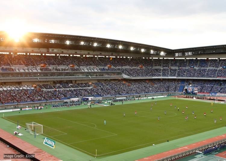 요코하마 F. 마리노스 축구 경기 (가나가와)