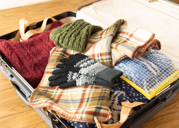 Pack plenty of warm clothes for a trip to Japan in December (Image: PIXTA)