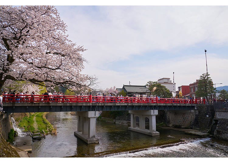 Takayama image: Nakabashi