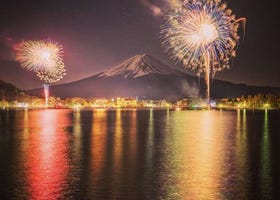 【8月5日限定】河口湖湖上祭：富士五湖規模最大的煙火大會