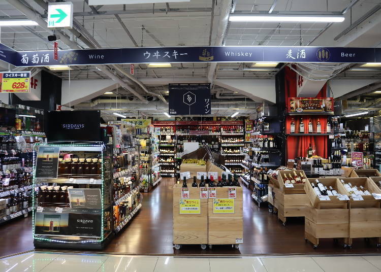 3. Spacious Sales Floors and Extensive Product Selection