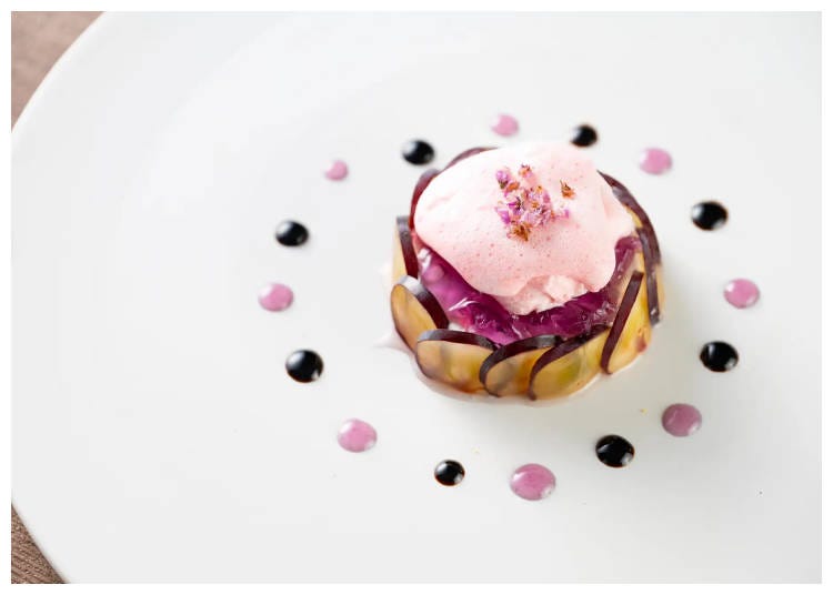 Grape Charlotte with Mascarpone Cream (Photo: PR Times)