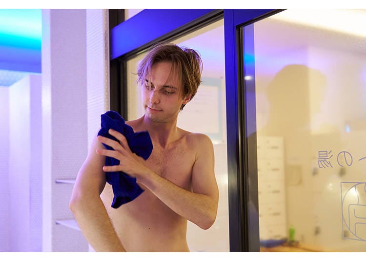 "After enjoying the enchanting atmosphere and huge tub and sweating a bunch in the sauna, I felt incredibly refreshed," says Roman.