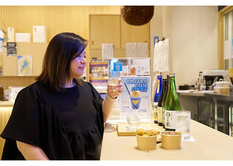 3. SHIGA’s BARで滋賀の地酒を飲み比べ