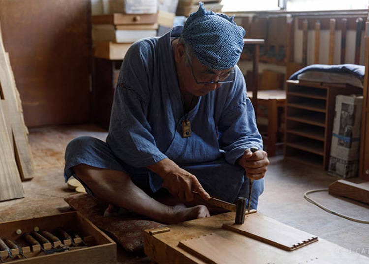 Learn about the ancient techniques used to create traditional Japanese crafts from masters of their trade (Photo: Wabunka)