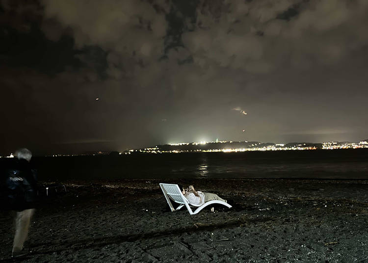 KYUN-CHOME / Closing Eyes with Seashells / Photo: TOKYO PHOTOGRAPHIC RESEARCH