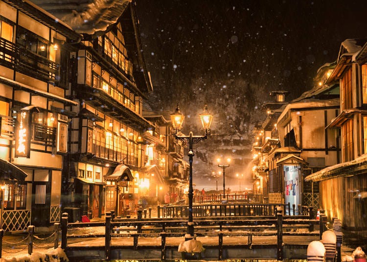 Expect colder temperatures and plenty of snow in northern areas of Japan in January (Image: PIXTA)