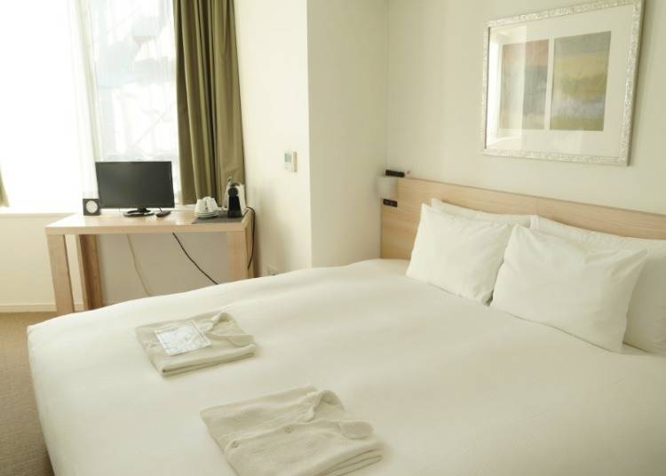 Suite Room with Bathtub: Great for Families and Groups!