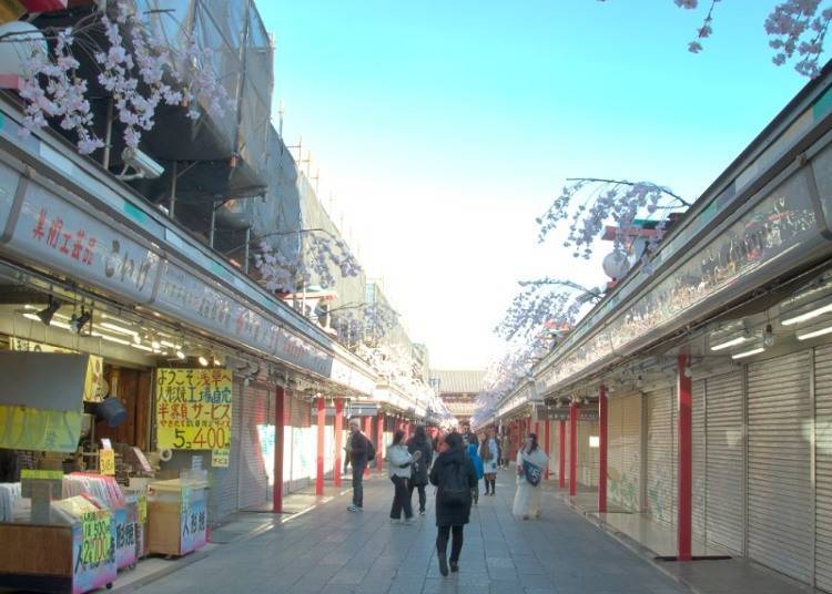 Start Your Morning with a Stroll to Senso-ji Temple