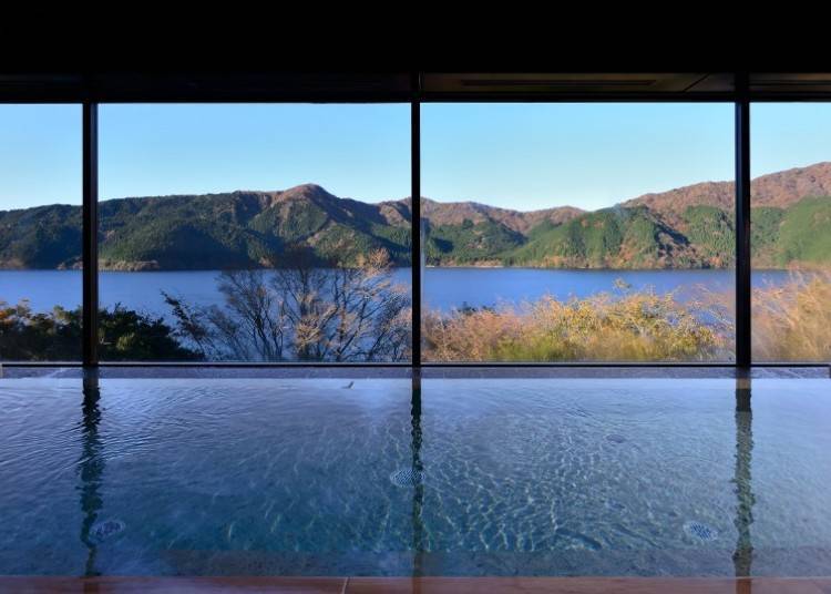 Women's Indoor Bath (Photo courtesy of Ryuguden)
