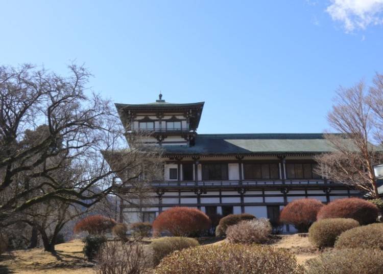 龍宮殿本館は美しい建築も見どころ
