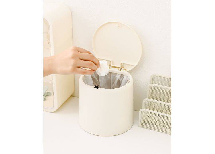 Push-Top Desktop Trash Bin (Image courtesy of 3COINS)