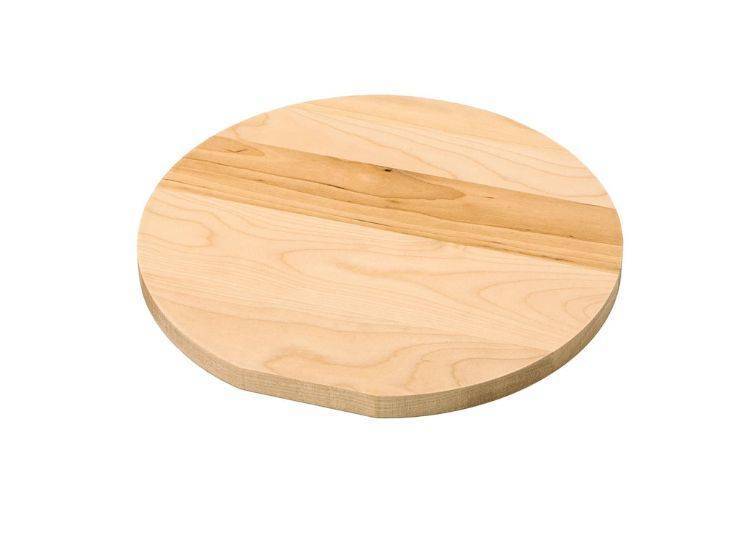 Round Wooden Cutting Board (Image courtesy of 3COINS)