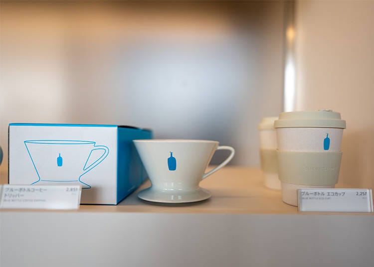 Blue Bottle Coffee Dripper (2,851 yen), Eco Cup (2,257 yen)