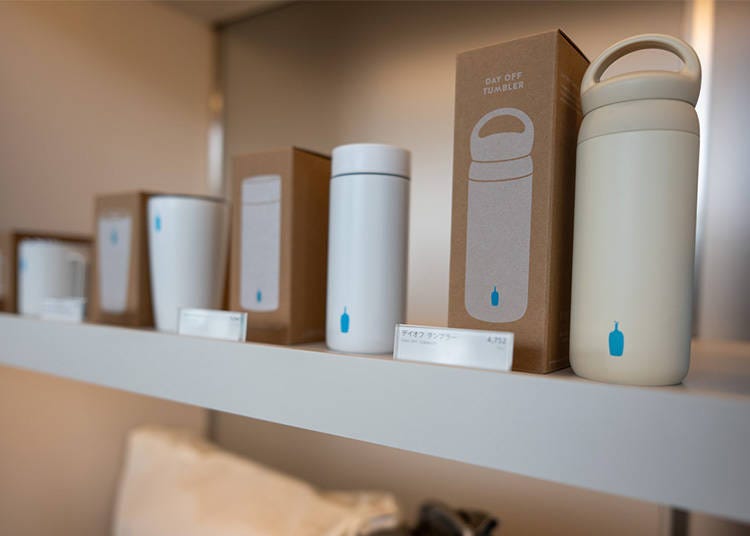From the left: Travel mug (from 4,395 yen), Commuter Cup (4,039 yen), 360 Traveller (5,940), Day Off Tumbler (4,752 yen)