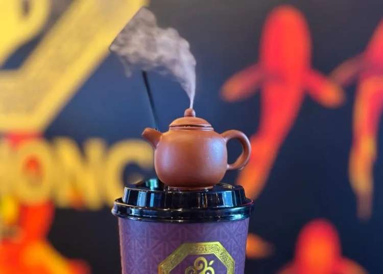 Viral Yokohama cafe tops teas with mini teapots with a clever smoldering secret [Photos]