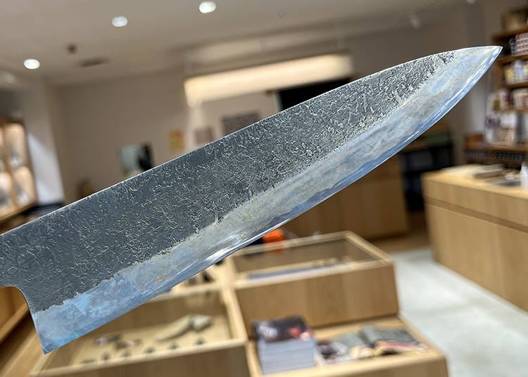 Carbon steel for sharpness or stainless steel for easy maintenance?