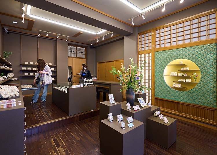 Bunkoya Oozeki Asakusa Store