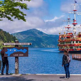 [One-day trip to Hakone] Lake Ashi Pirate Ship, Ramen Making Experience, Arakurayama Fuji Sengen Shrine, Oshino Hakkai | Tokyo Departure
Image source：KKday