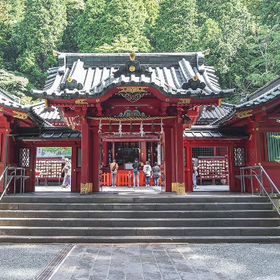 富士山箱根神社か温泉熱海花火ショー日帰り
画像：Viator