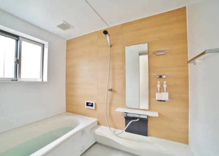 Japanese home baths are pretty confusing...