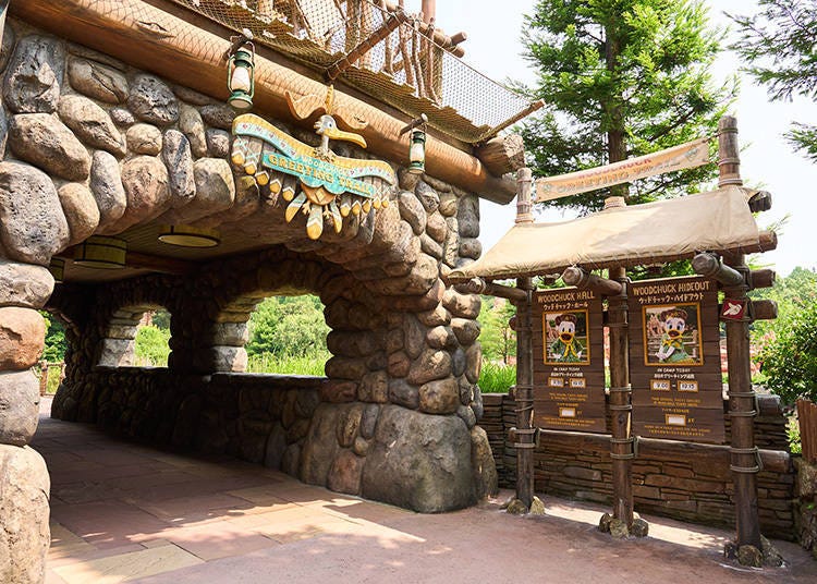 Pintu masuk  Woodchuck Greeting Trail