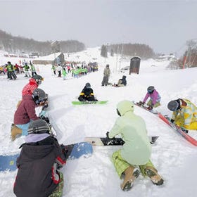 Hokkaido Teine Ski Day Tour: Gear, Shuttle, Instructor and Photo Service
Photo: KKday
