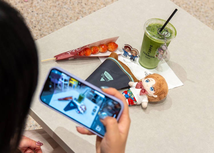 Too Nervous Before the Concert? Relax with Sweets and a Drink