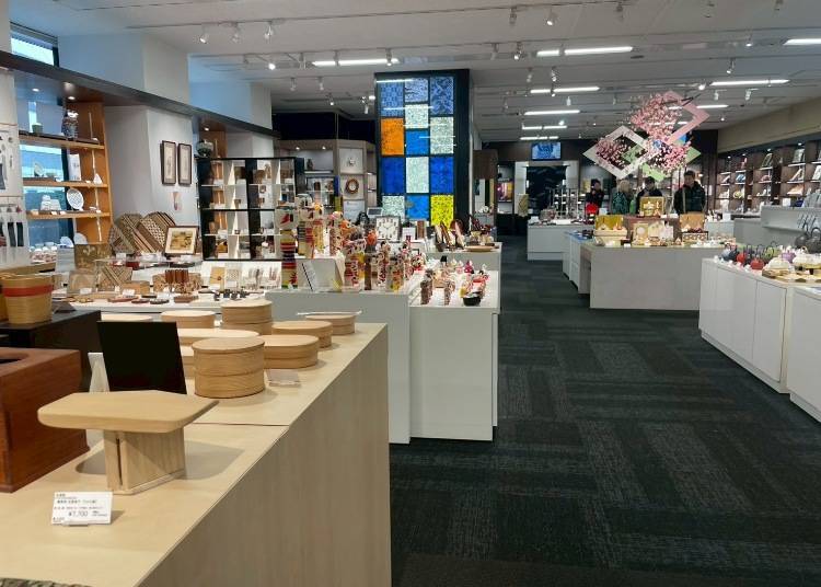 Tips for Buying Traditional Crafts Wisely and Thoughtfully