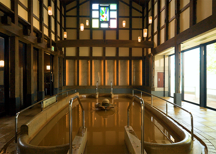 Nagaragawa Onsen stretches along the Nagara River. Pictured is the large bathhouse at Juhachiro with its Taisho era ambiance.