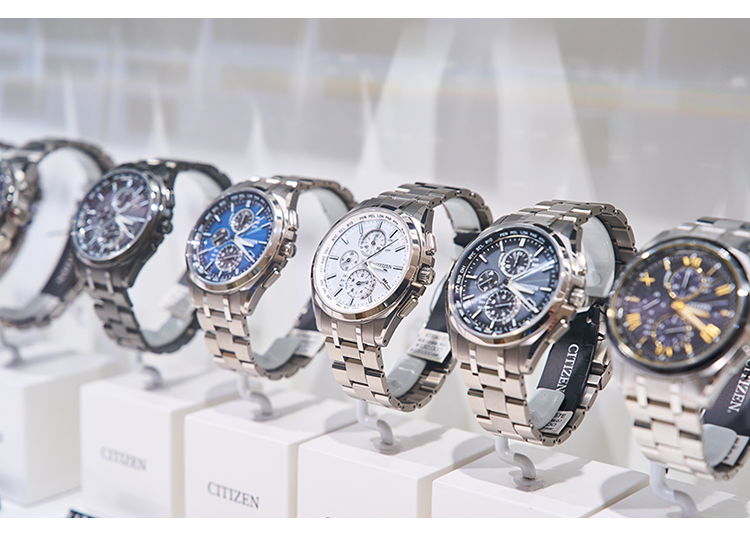 ไลน์อัปนาฬิกาข้อมือในร้าน CITIZEN FLAGSHIP STORE TOKYO