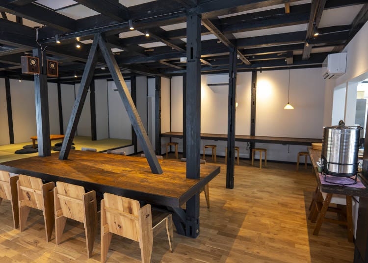 Inside kadoya (Photo: Timothy Sullivan/LIVE JAPAN)
