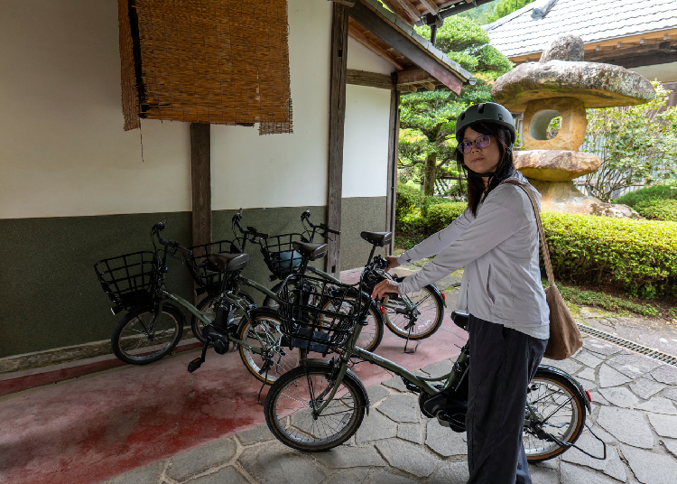 E-bikes available at NIPPONIA Kosuge Village. (Image credit: Timothy Sullivan/LIVE JAPAN)