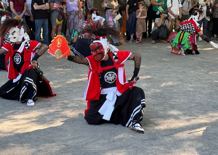 Cebisan persembahan di Taman Shirogane (Kredit foto: Alice Lee/LIVE JAPAN)