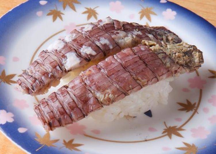 Aki shako (autumn mantis shrimp) [female], 660 yen for a plate of 2 portions. Light at first, the flavor develops steadily with each bite