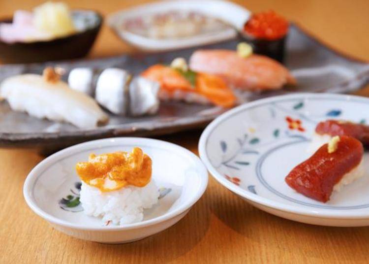 ▲「鮨 富士流」的海胆寿司不像一般海胆寿司会做成军舰寿司，可以充分品尝到海胆的软绵口感。