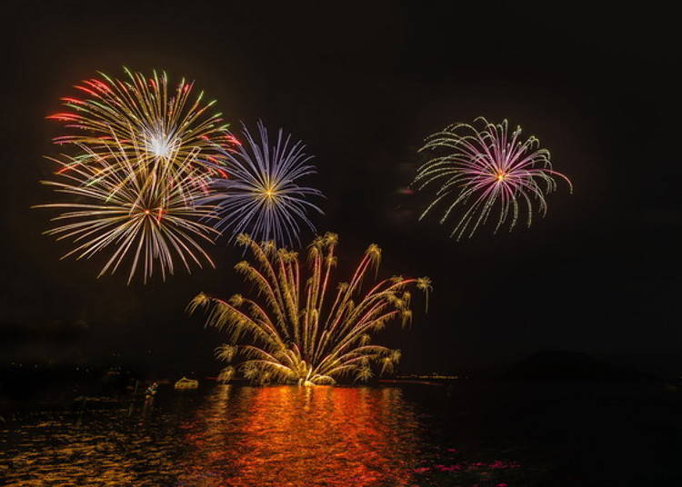 4. Check out the fireworks display over Lake Toya at night!