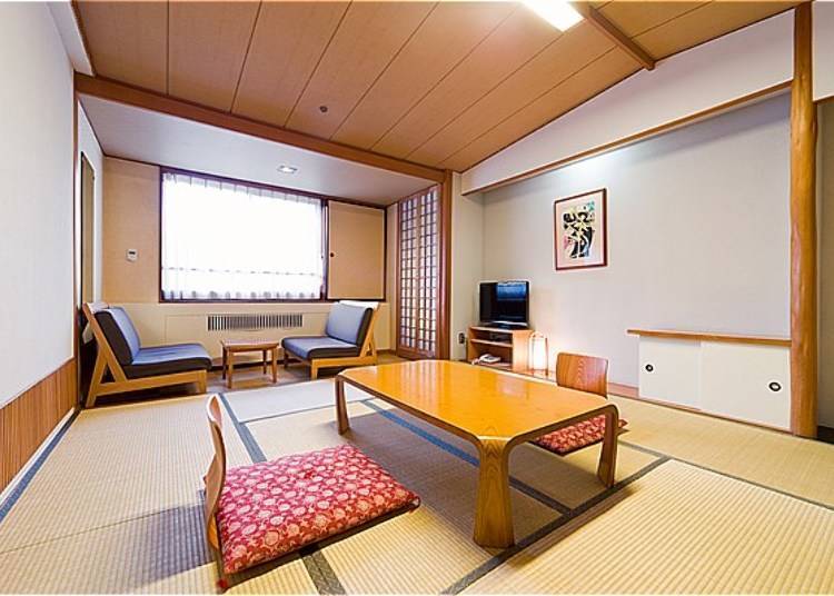 방 타입은 일본실이 중심이다. 이 곳은 정원 4명의 기본 객실(사진제공:다이이치 타키모토칸)