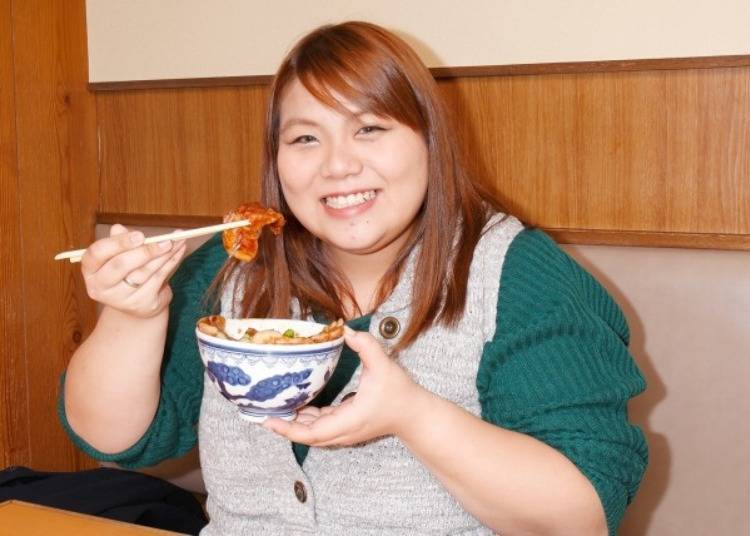 "The smell of charcoal is so good and really gets my appetite going!" she said as she finished her meal.