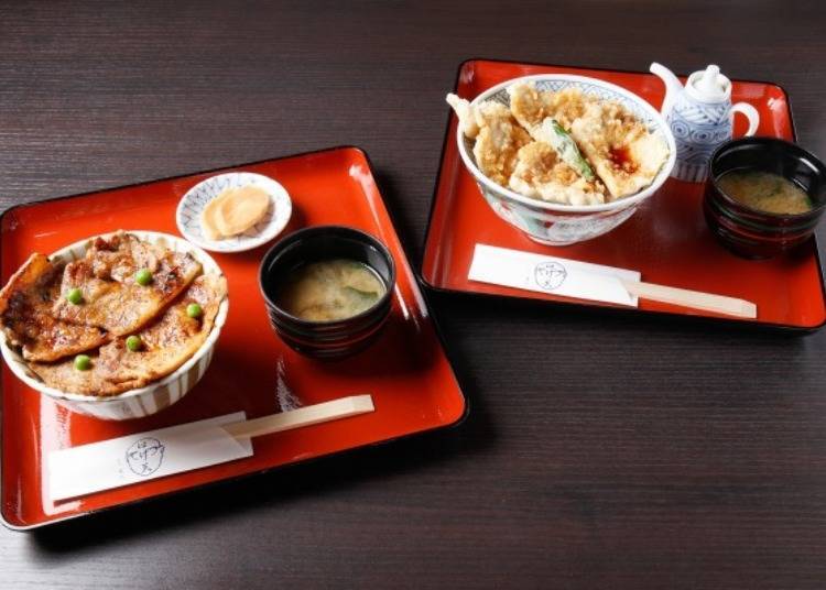 Original Pork bowl on the left (4 pieces, 980 yen, tax included); to the right is the deep fried pork bowl (4 pieces, 800 yen, tax included)