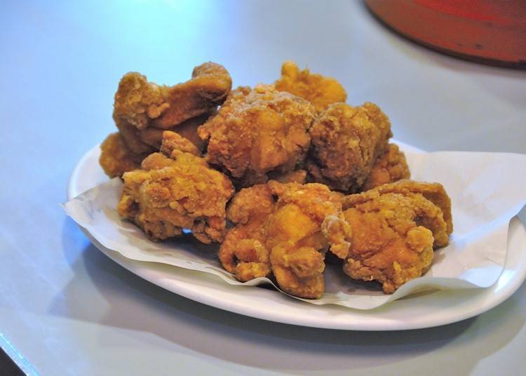▲鳥松所提供的北海道炸雞是選用無骨雞腿肉製作