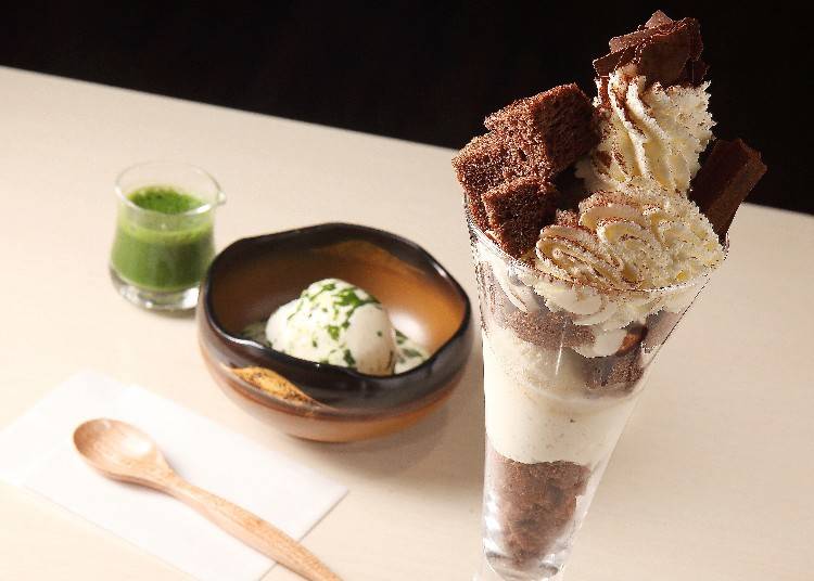 Nama Choco Tiramisu Parfait (1,430 yen), Nama Choco is a form of ganache. A parfait with tiramisu style cream mixed with mascarpone and whipped cream, and chocolate chiffon cake.