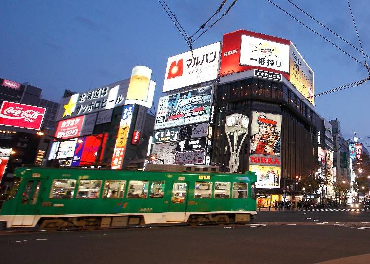 Central Susukino. The restaurants start filling up with customers after dark.