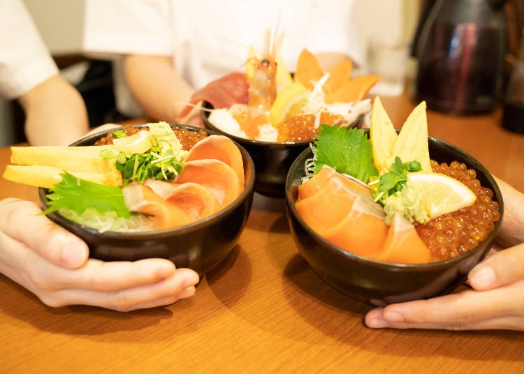 Kaisendon (seafood rice bowls) (Photo: PIXTA)