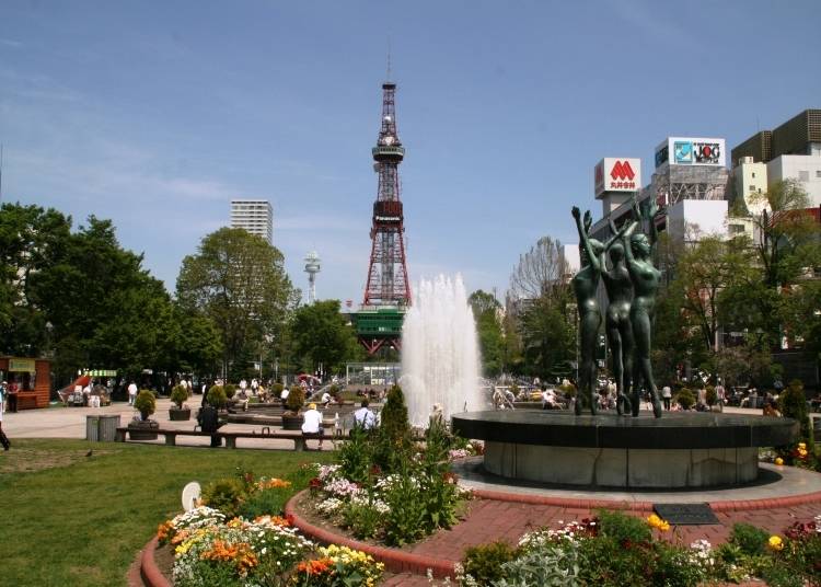 札幌の街中を一直線に続く大通公園