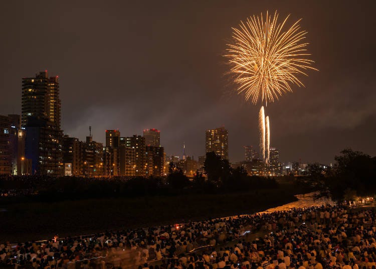 도신 UHB 불꽃놀이 축제 (토요히라 강 불꽃놀이). (사진: PIXTA)