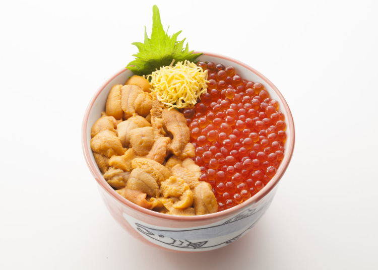 The exquisite sea urchin and salmon roe bowl, 3,480 yen