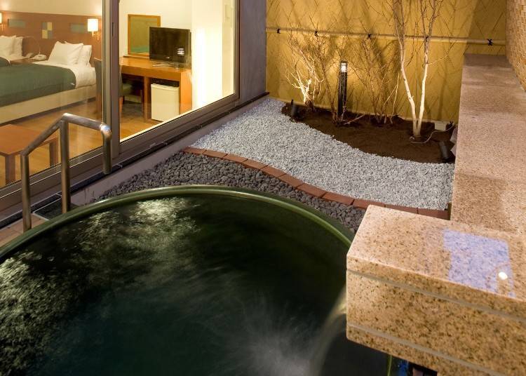 A guestroom with its own outdoor bath, only available to guests staying in this room.