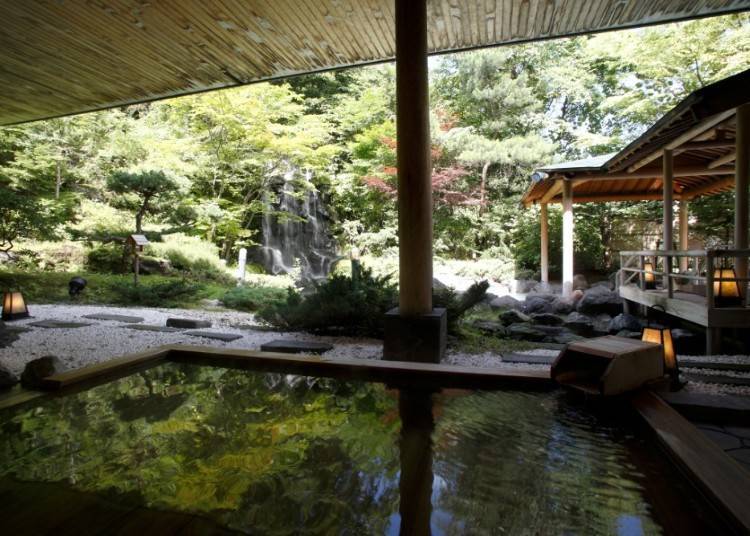 登别温泉中有瀑布倾泻而下的日式庭园就只有这里！