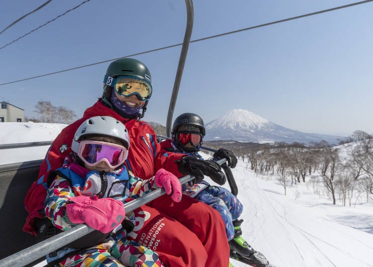 What kind of ski resorts are in Niseko?